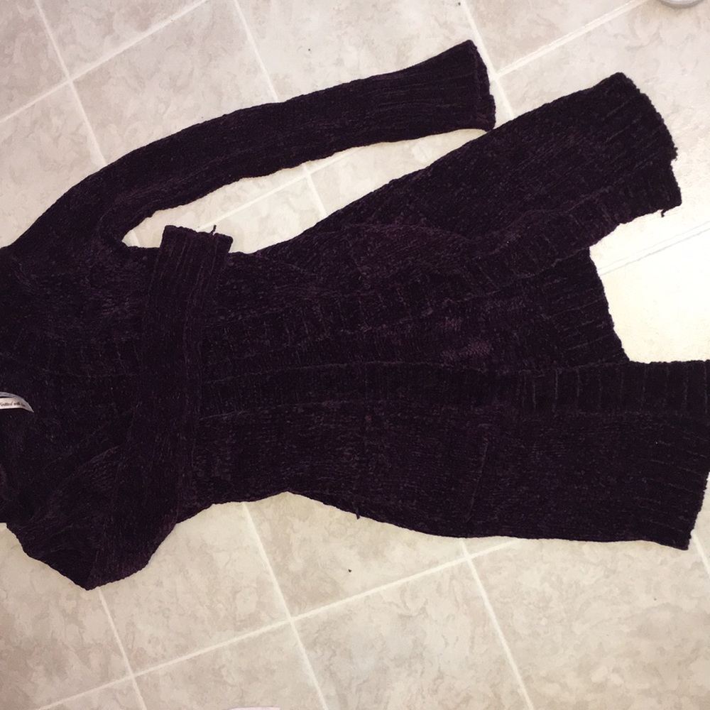 Knitted velvet sweater